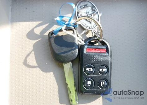 2005 Honda Odyssey Ex-L from USA, damaged, VIN 5FNRL38795B089609